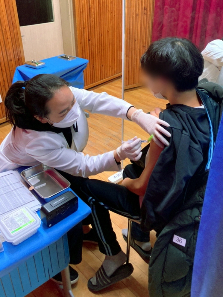 [꾸미기]경북교육청 찾아가는 백신접종사진.jpg
