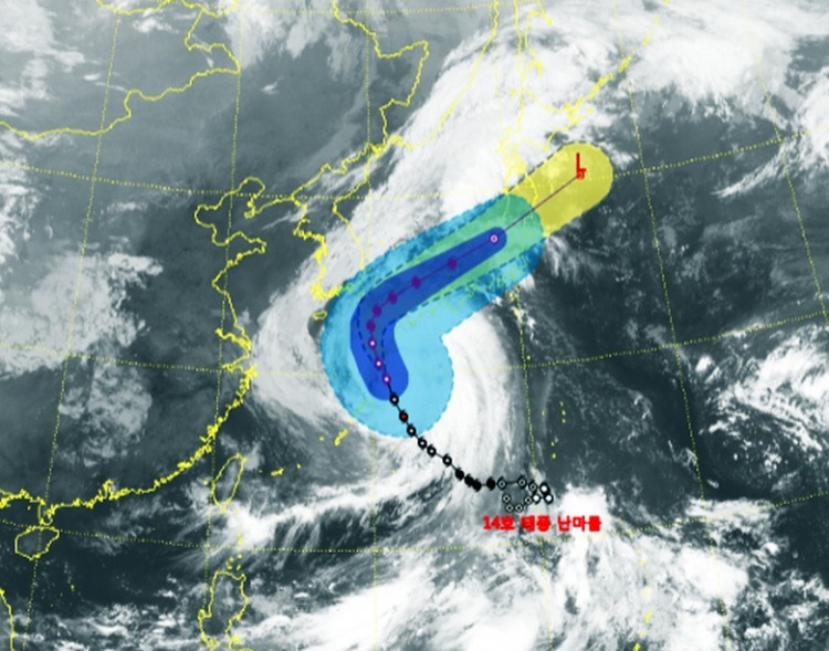 [꾸미기]9월 18일 오전10시 기준 제14호 태풍 '난마돌' 예상진로(기상청제공).jpg