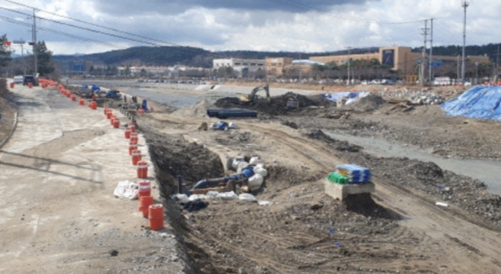 [꾸미기]냉천교 공사현장.jpg