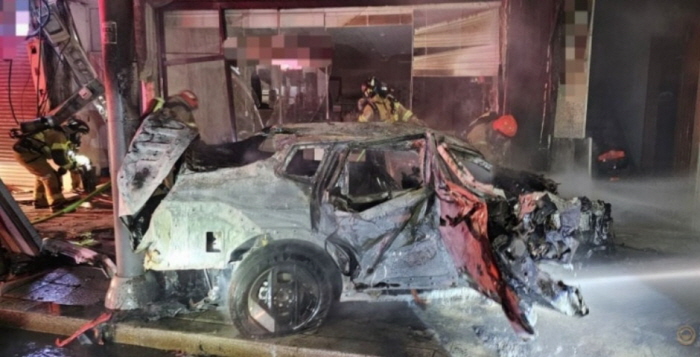 [꾸미기]포항 전기차 화재.jpg